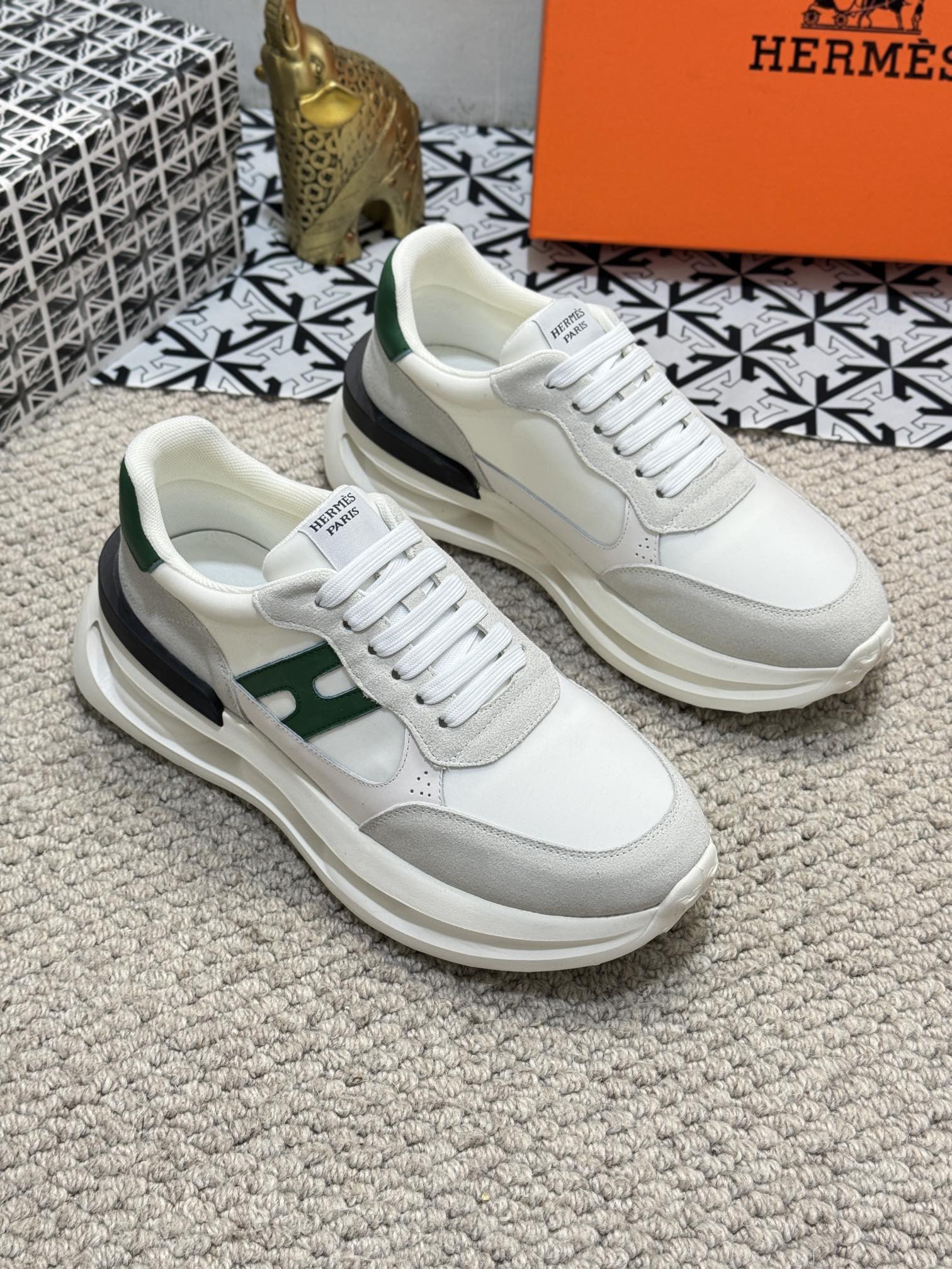 HM Men's Sneaker Cowhide Suede 524700