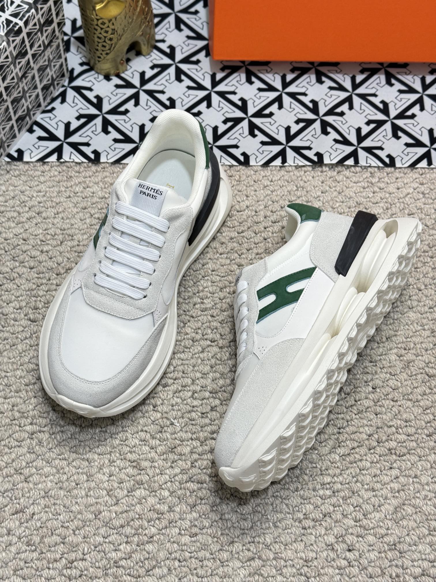 HM Men's Sneaker Cowhide Suede 524700