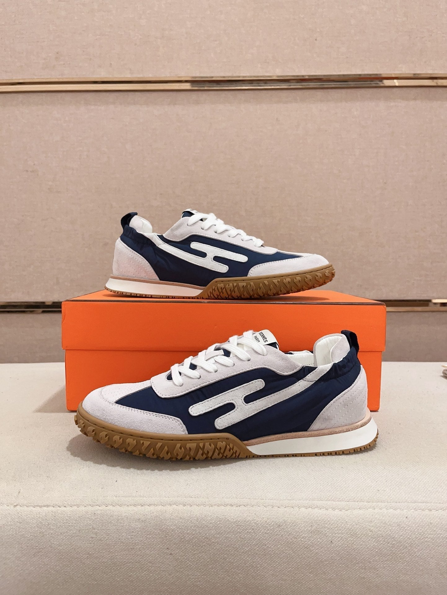 HM Men's Jet Sneaker Cowhide Suede 525136