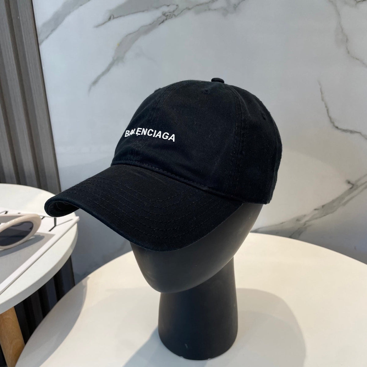 Balenciaga Baseball Cap 240659