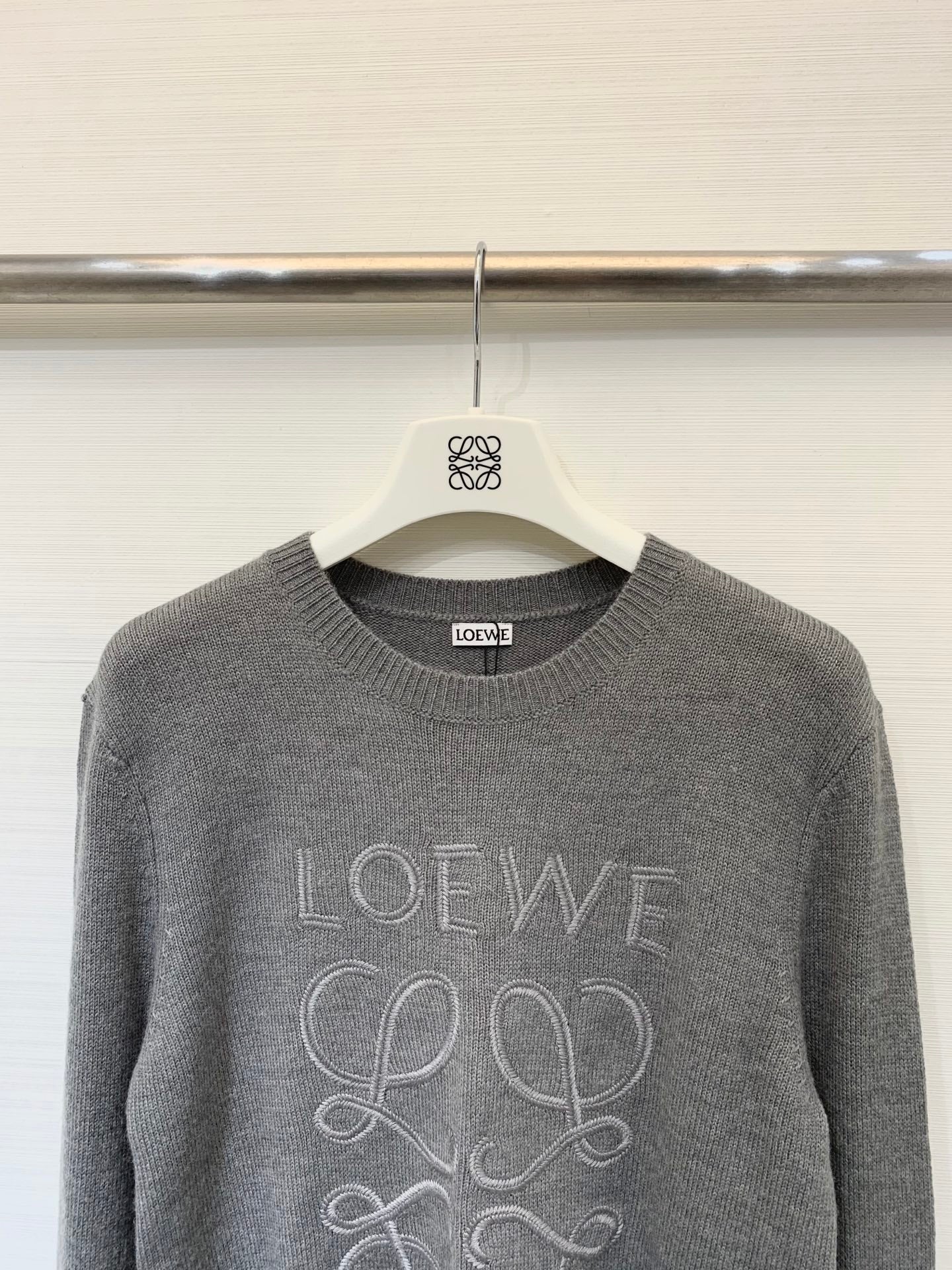 Loewe 2025 Logo Embroidered Round Neck long-sleeved Shirt Wool 303873