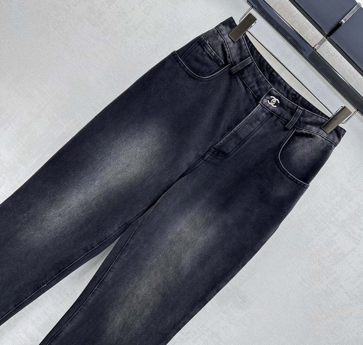 Chanel 2026 Jeans With Silver Buckle 359365