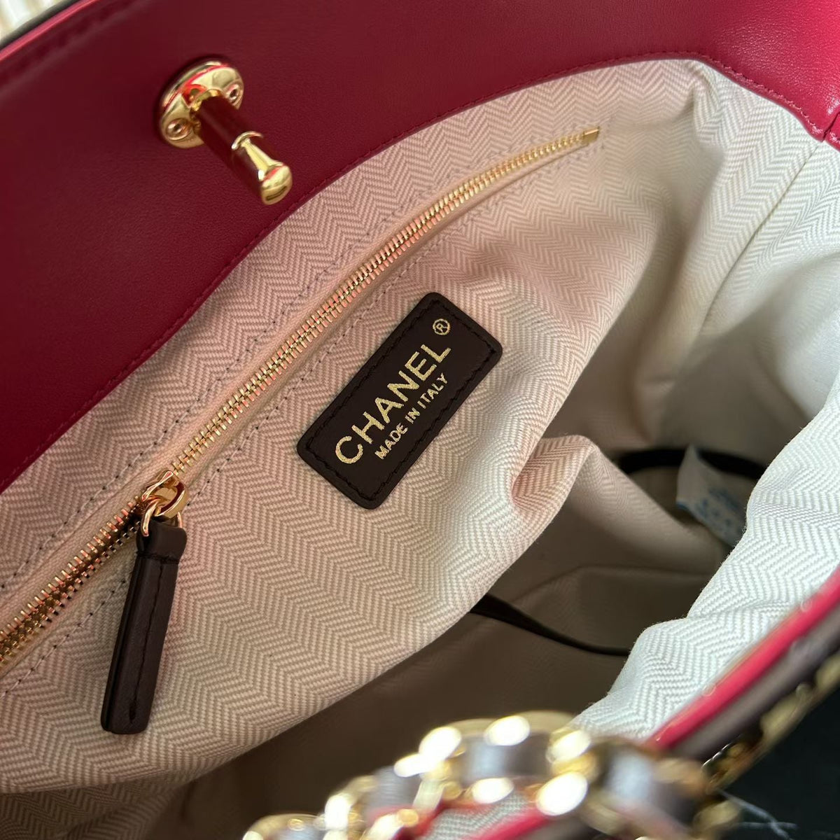Chanel 2026 Quilted Lucky Tote Bag 30cm Leather