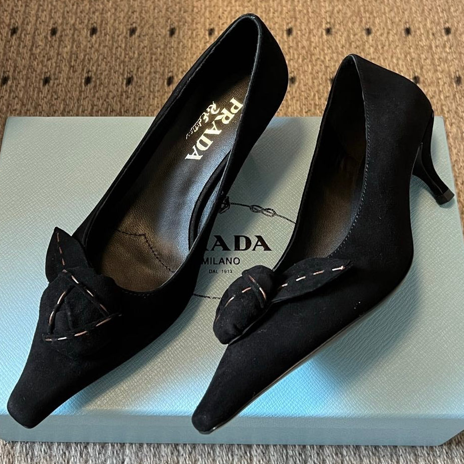 Prada 2026 Bow Pointed Toe Pumps Suede 151280