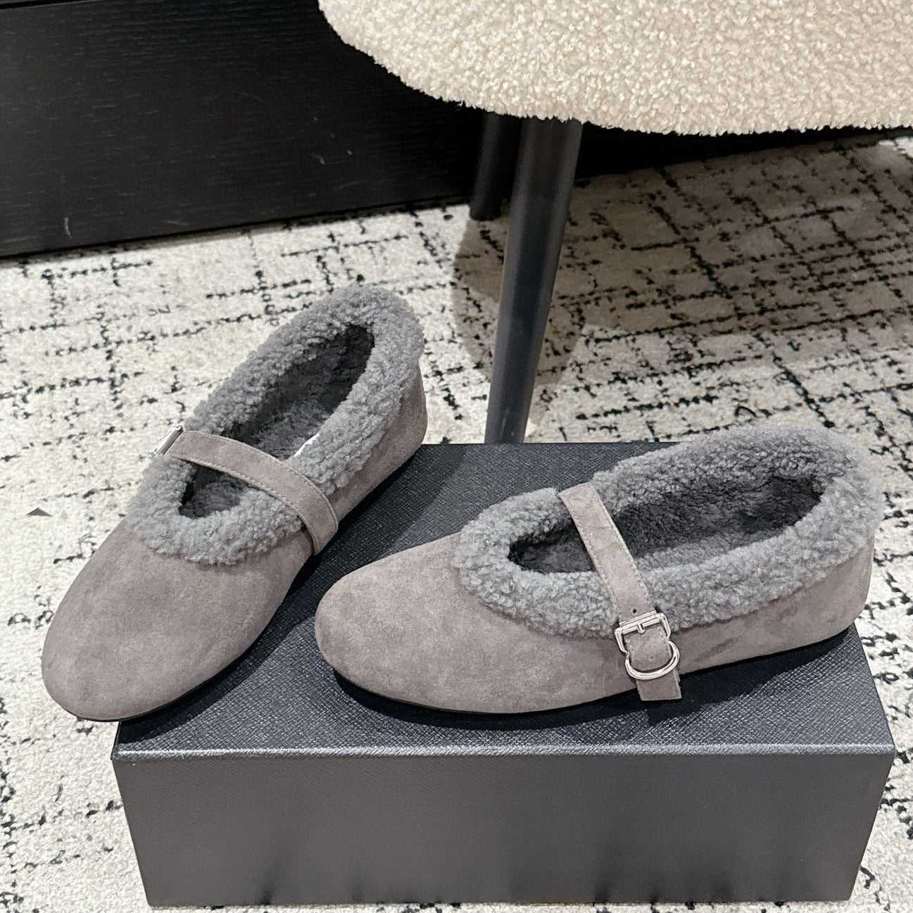 Alaia 2025 Ballet Flat Gray Suede Wool 558652