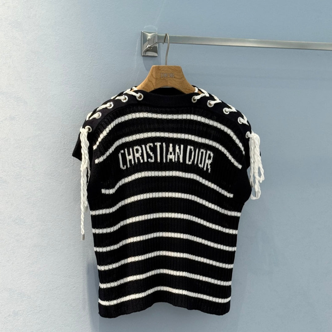 CD 25 Striped One-shoulder Knitted Short-sleeved Top Black Cotton