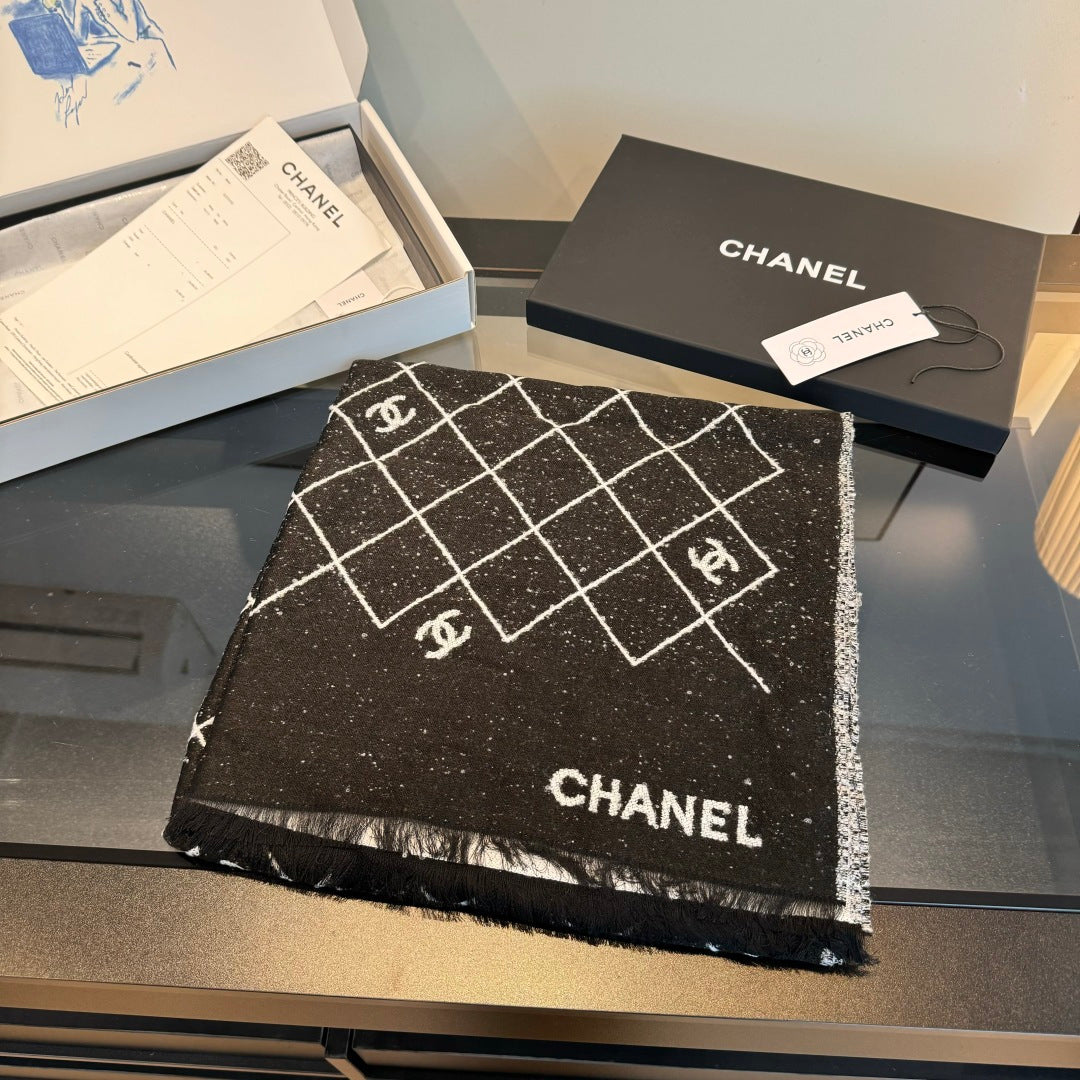 CC 25 Diamond Logo Scarf 198cm Black Sheep Wool 293476