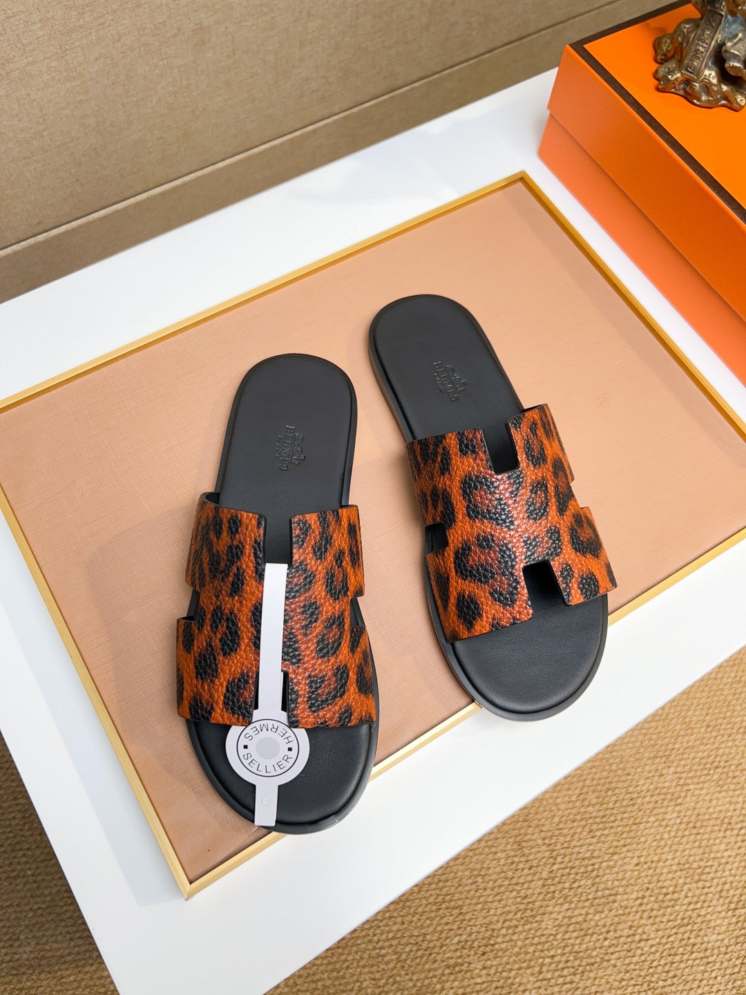 HM Men's Izmir Slide Orange Black Cowhide 743930