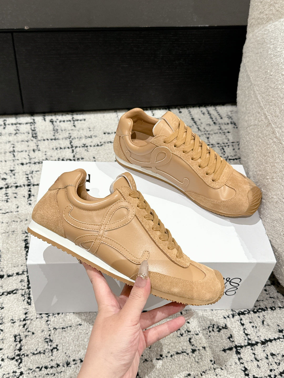 Loewe 25 Ballet Runner 2.0 Sneaker Beige Suede