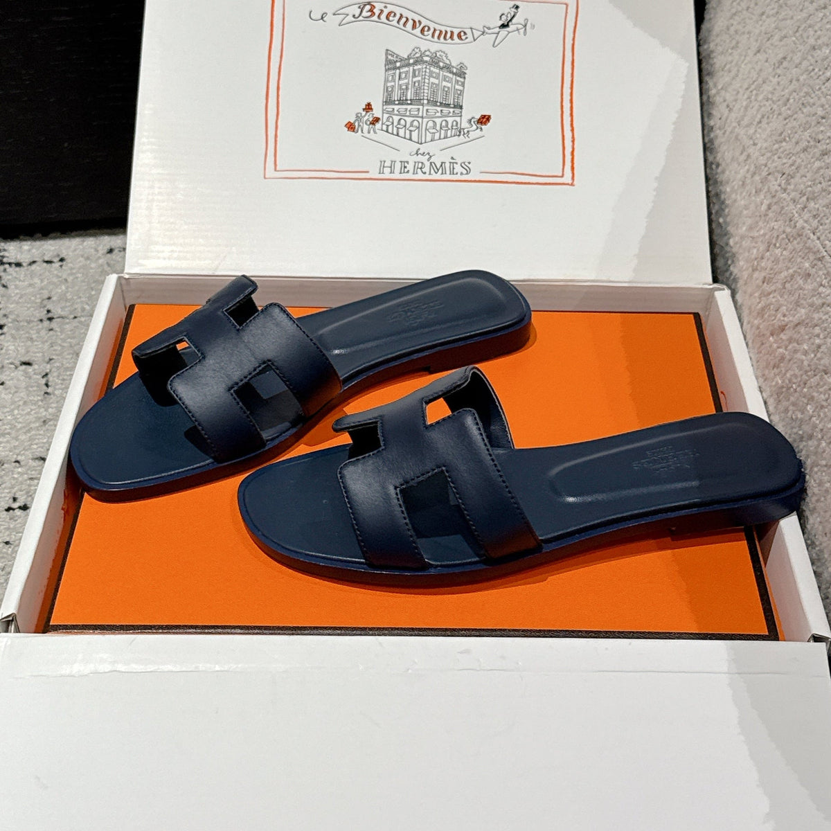 HM 25 Oran Sandal Dark Blue Calfskin