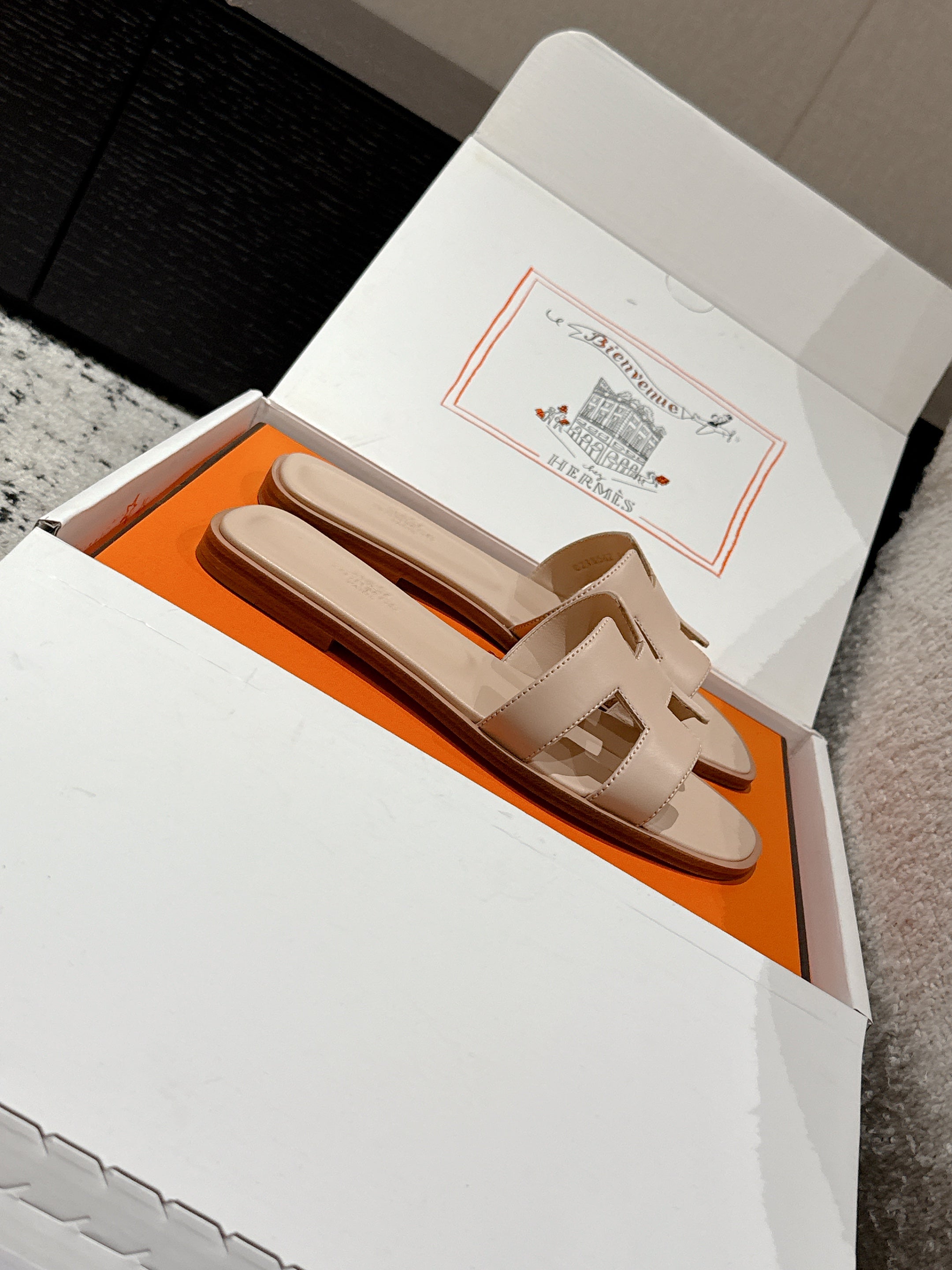 HM 25 Oran Sandal Nude Calfskin