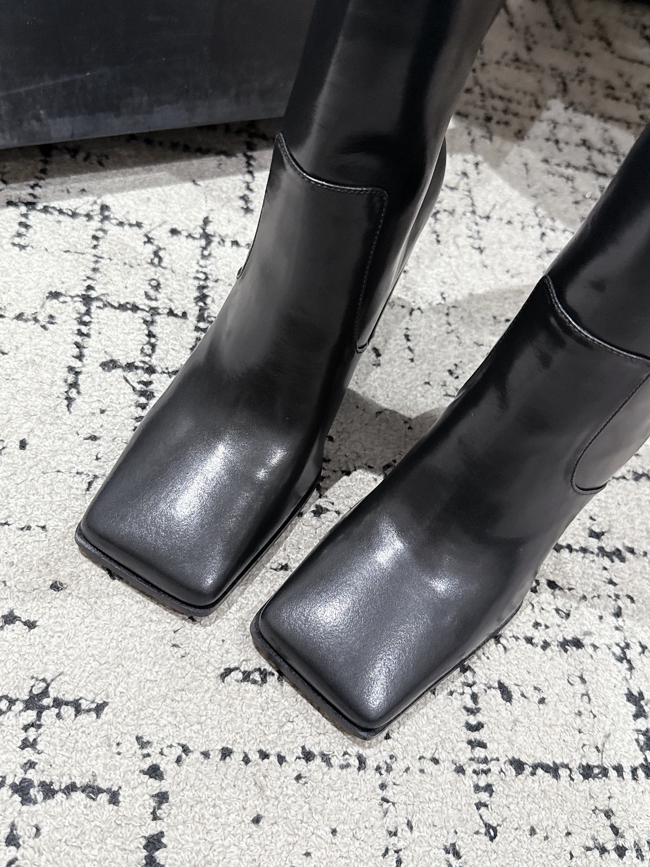 Alaia 2025 Square Toe High Heeled Boot Black Calfskin 558669