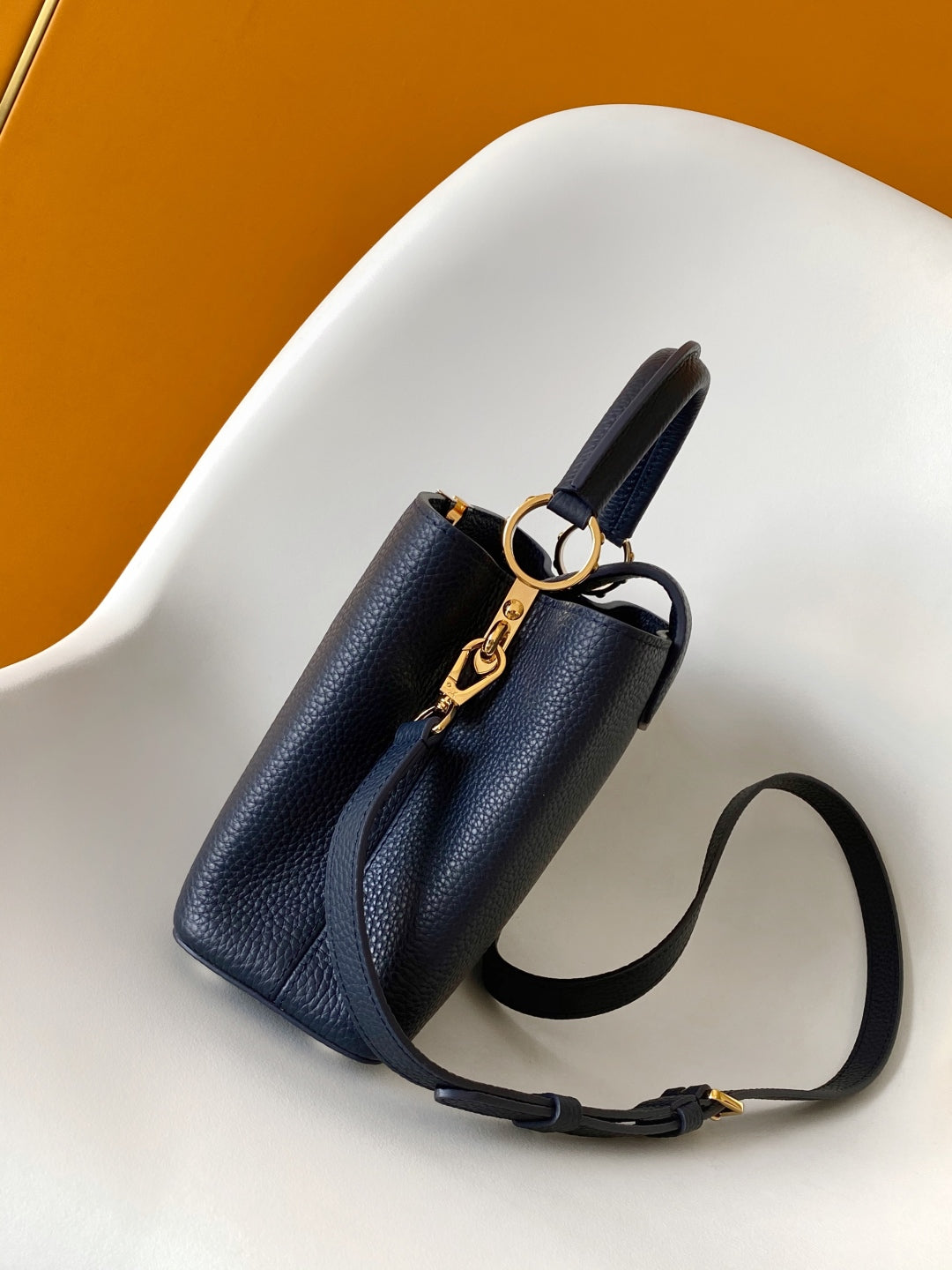 Capucines BB Bag Dark Blue Taurillon leather 251686