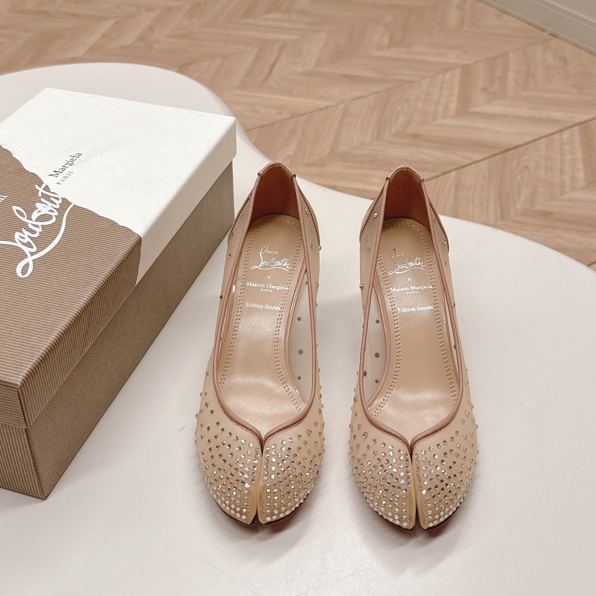 CL x Margiela 25 Split Toe Beige Mesh Sheepskin 322087