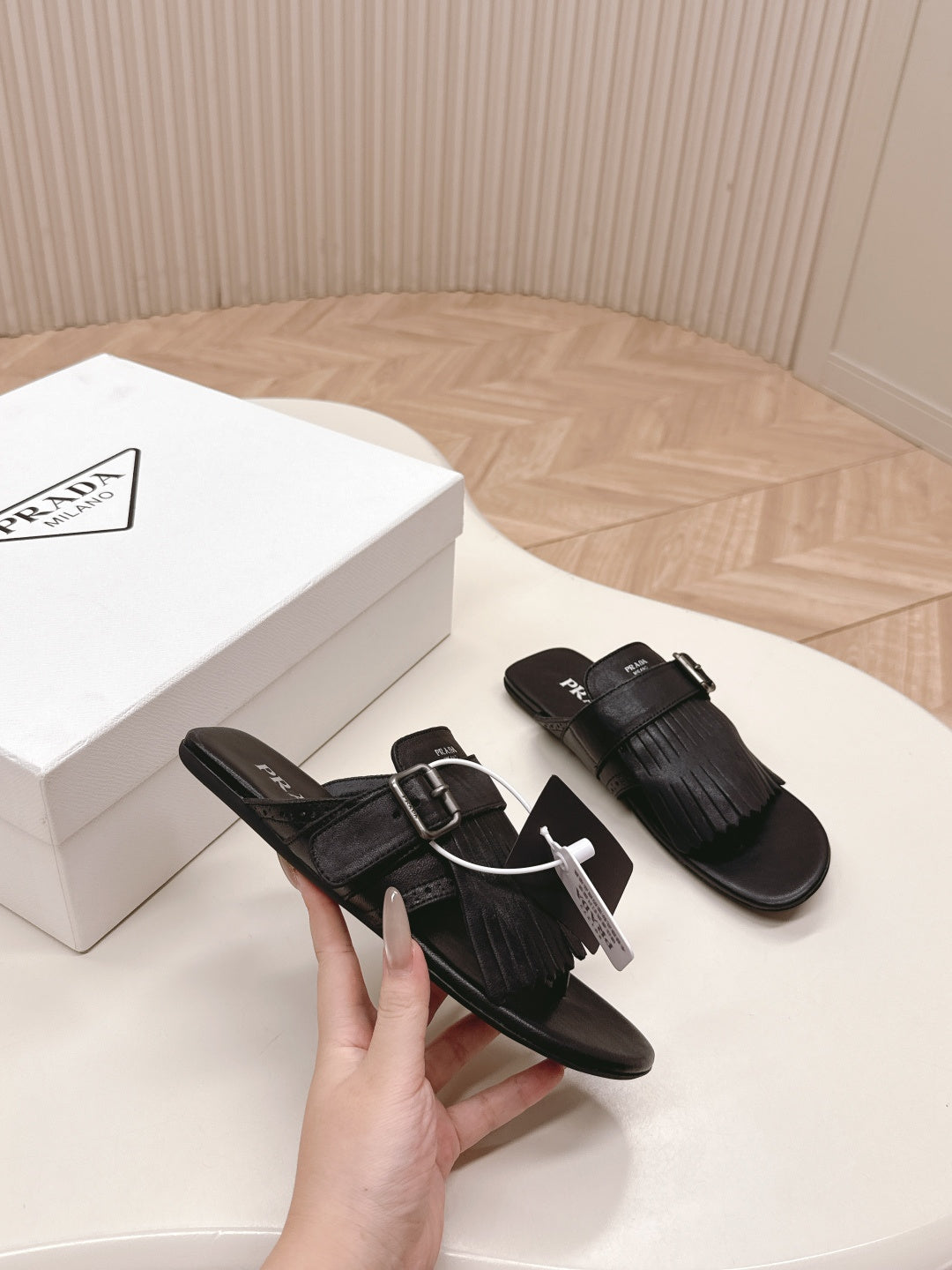 PRA 26S Thong Sandals Black Calfskin 600596