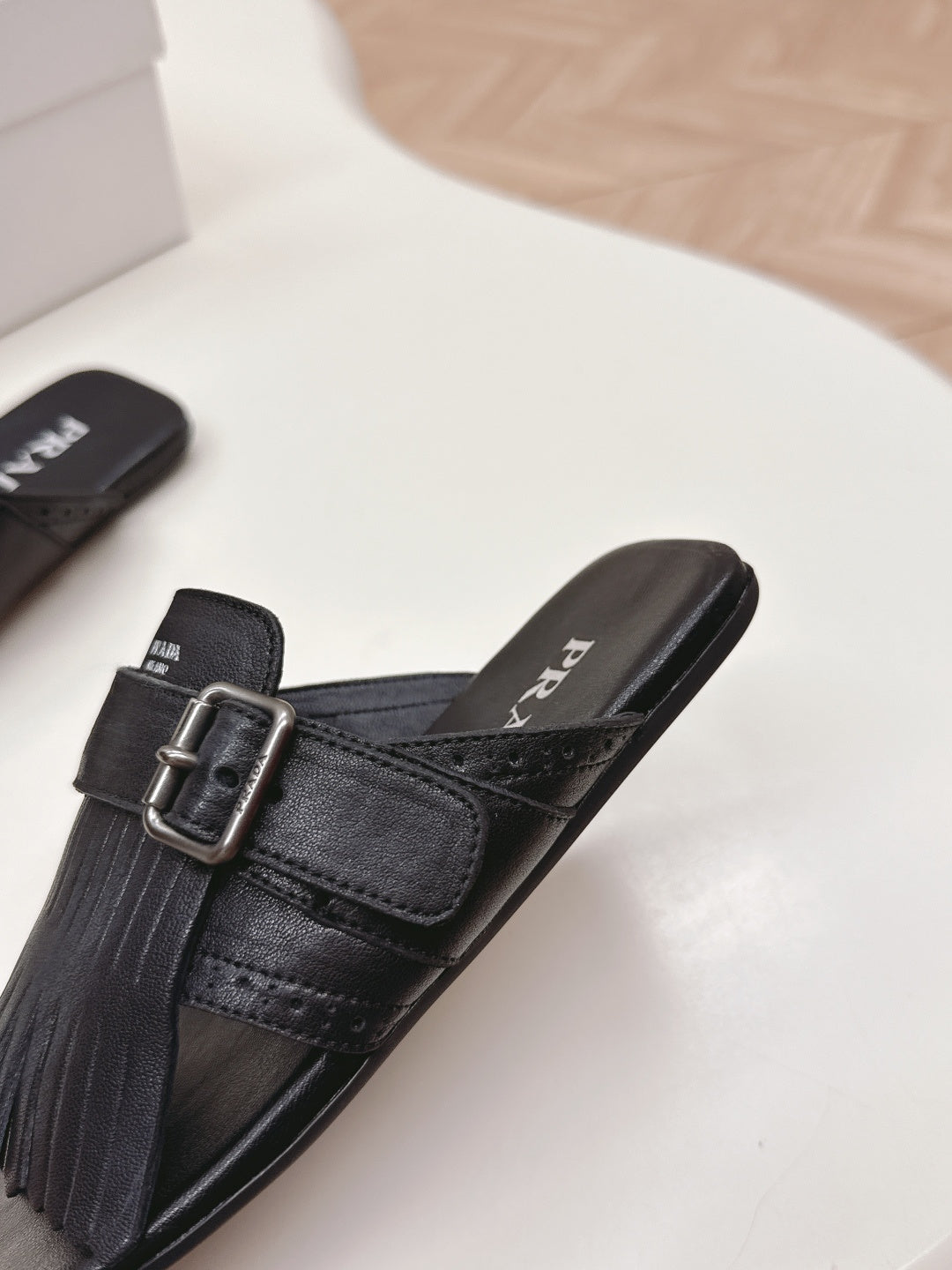 PRA 26S Thong Sandals Black Calfskin 600596