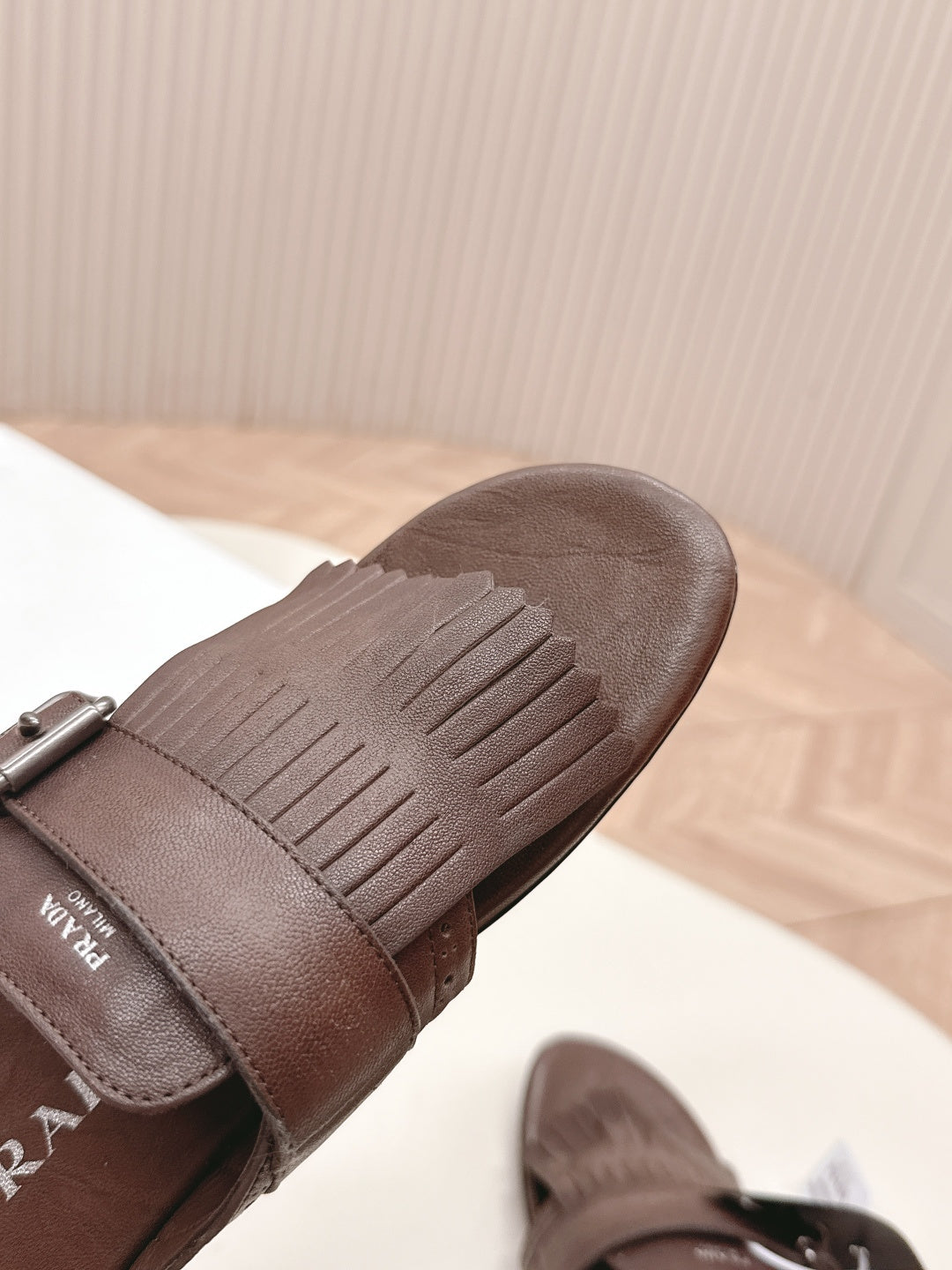 PRA 26S Thong Sandals Dark Brown Calfskin 600597