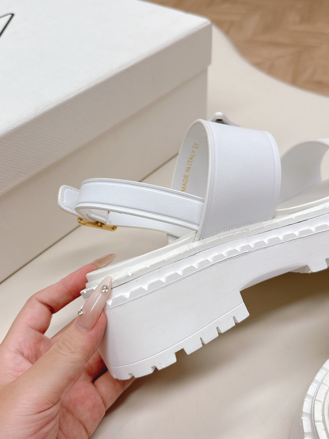 PRA 26S Platform Sandals White Cowhide 600567