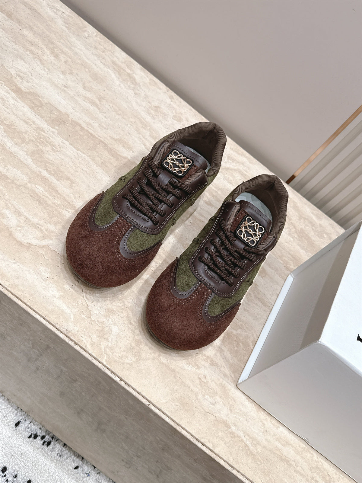 Loewe 2026 Round Toe Sneakers Suede 121806