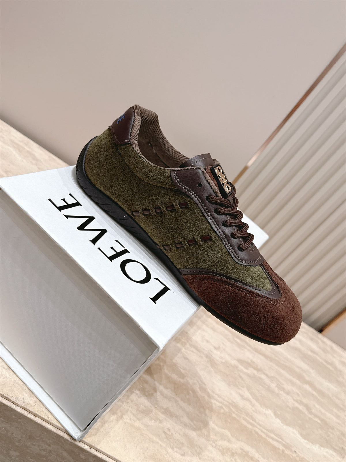 Loewe 2026 Round Toe Sneakers Suede 121806
