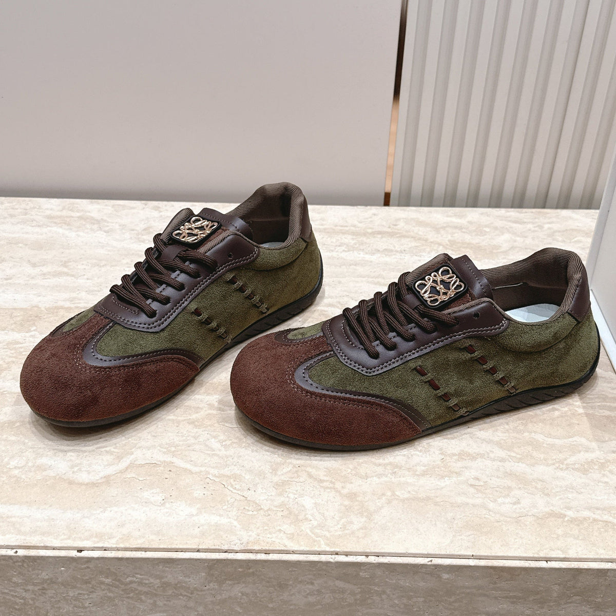 Loewe 2026 Round Toe Sneakers Suede 121806