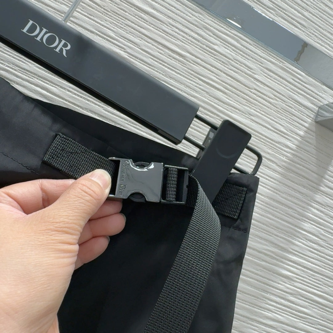 CD 25 Casual Short Black White Polyester