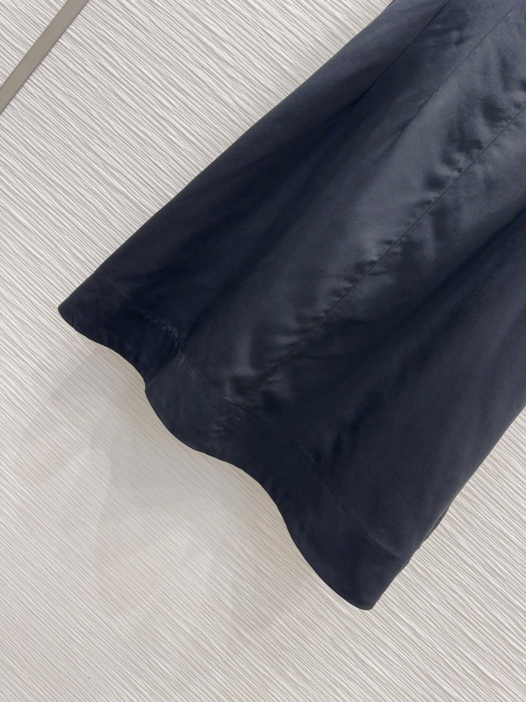 LV 25 Flower Vest Dress Black Tencel