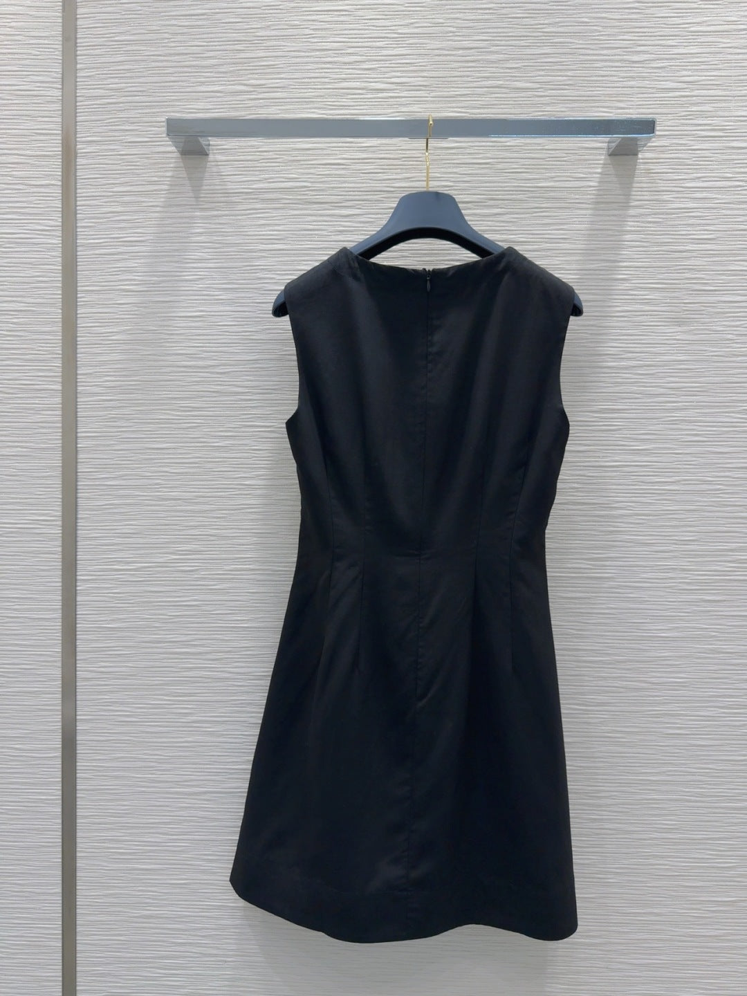 LV 25 Flower Vest Dress Black Tencel