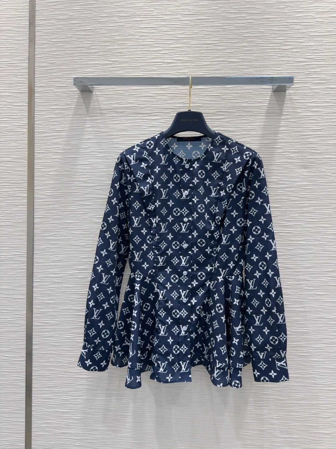 LV 25 Luxurious Advanced Shirt White Blue Polyester