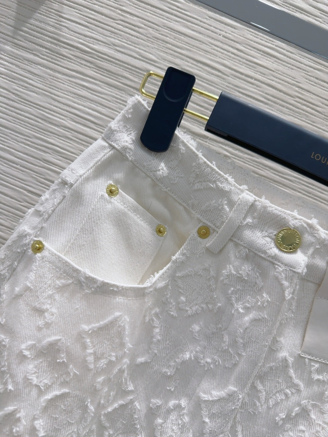 LV 25S Metal Pants Zipper Pants White Cotton