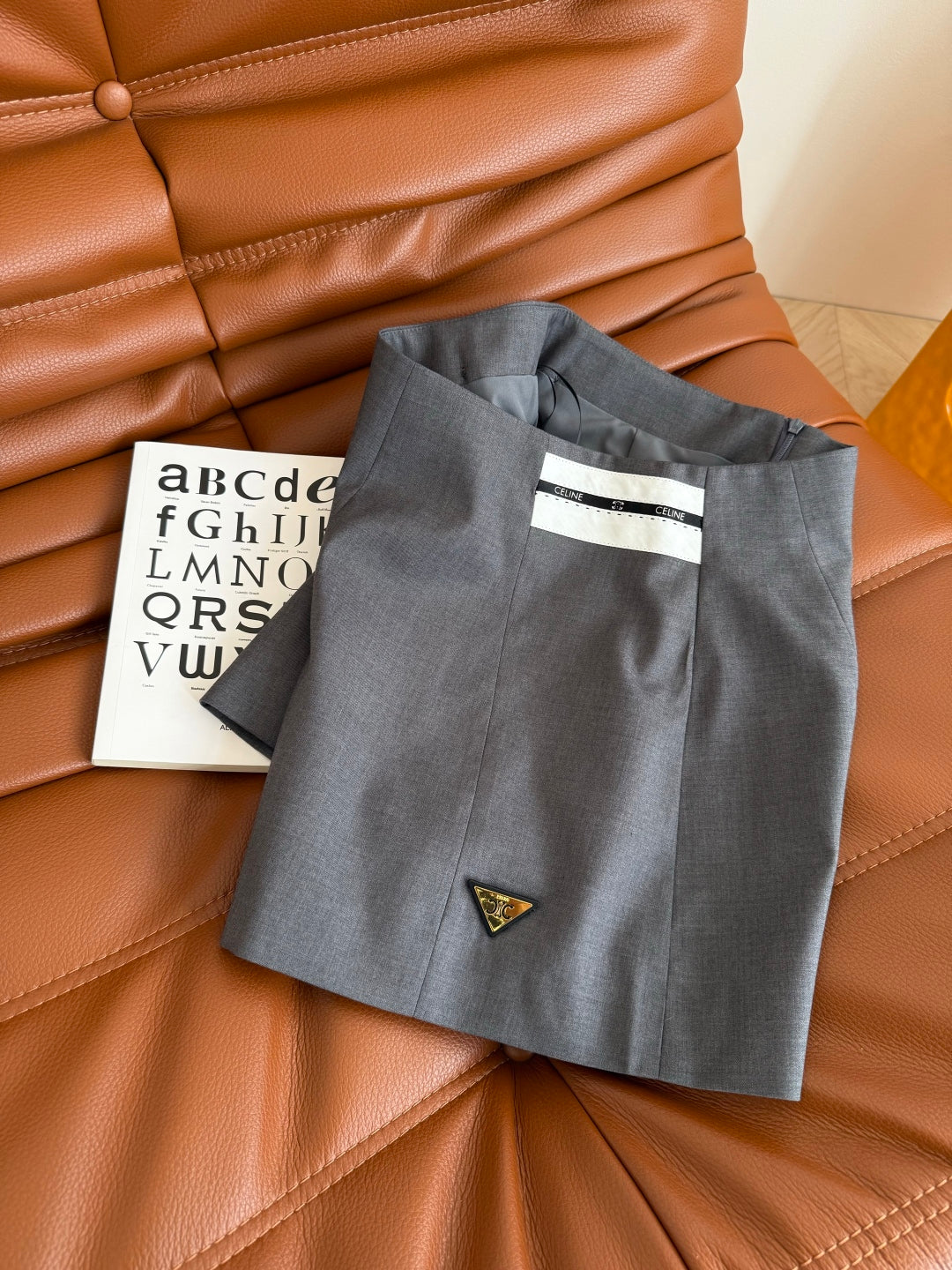 Celine 25 Wide-leg Shorts Black and Gray Polyester