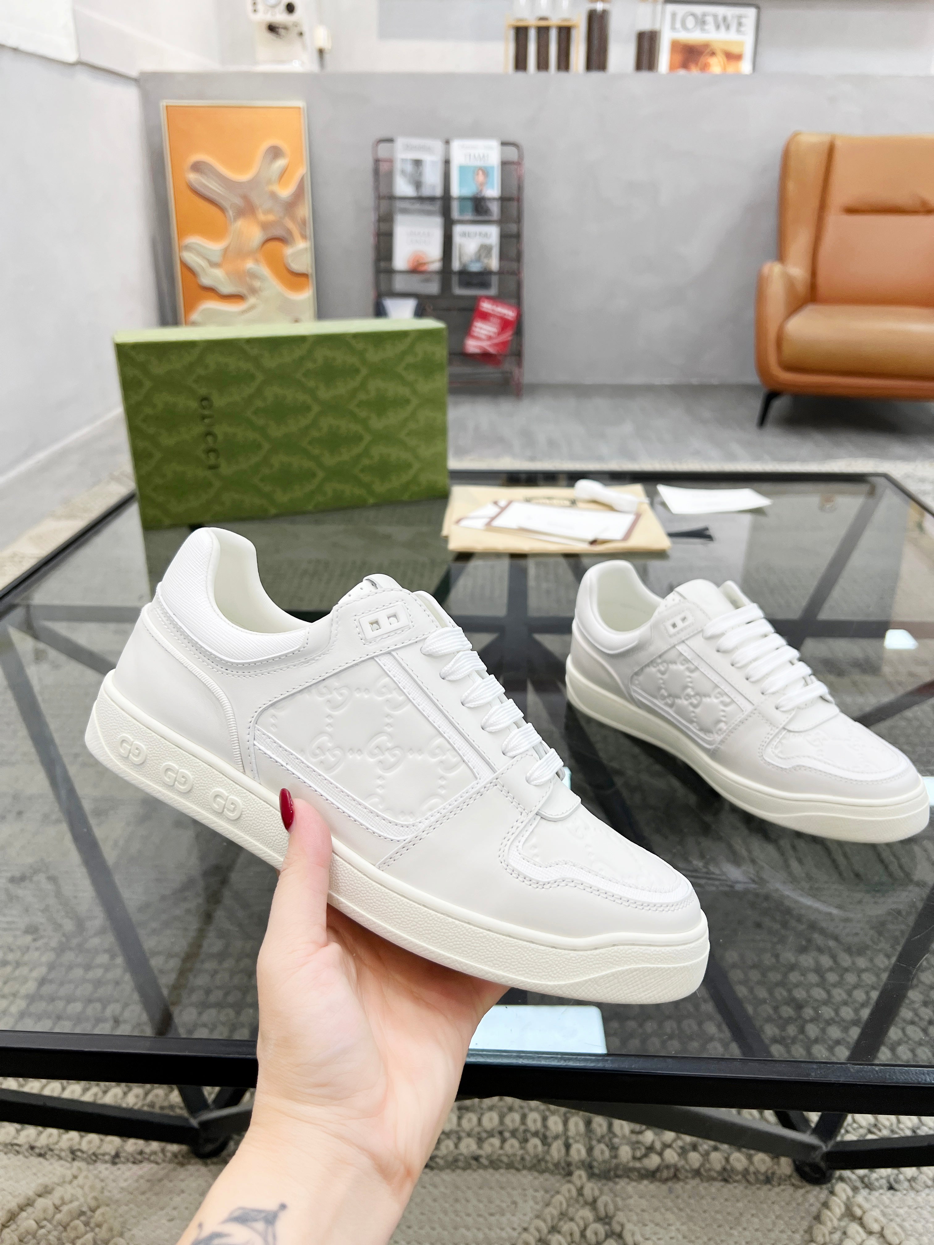 GG Men's Sneaker Black White Embossed Cowhide 525909