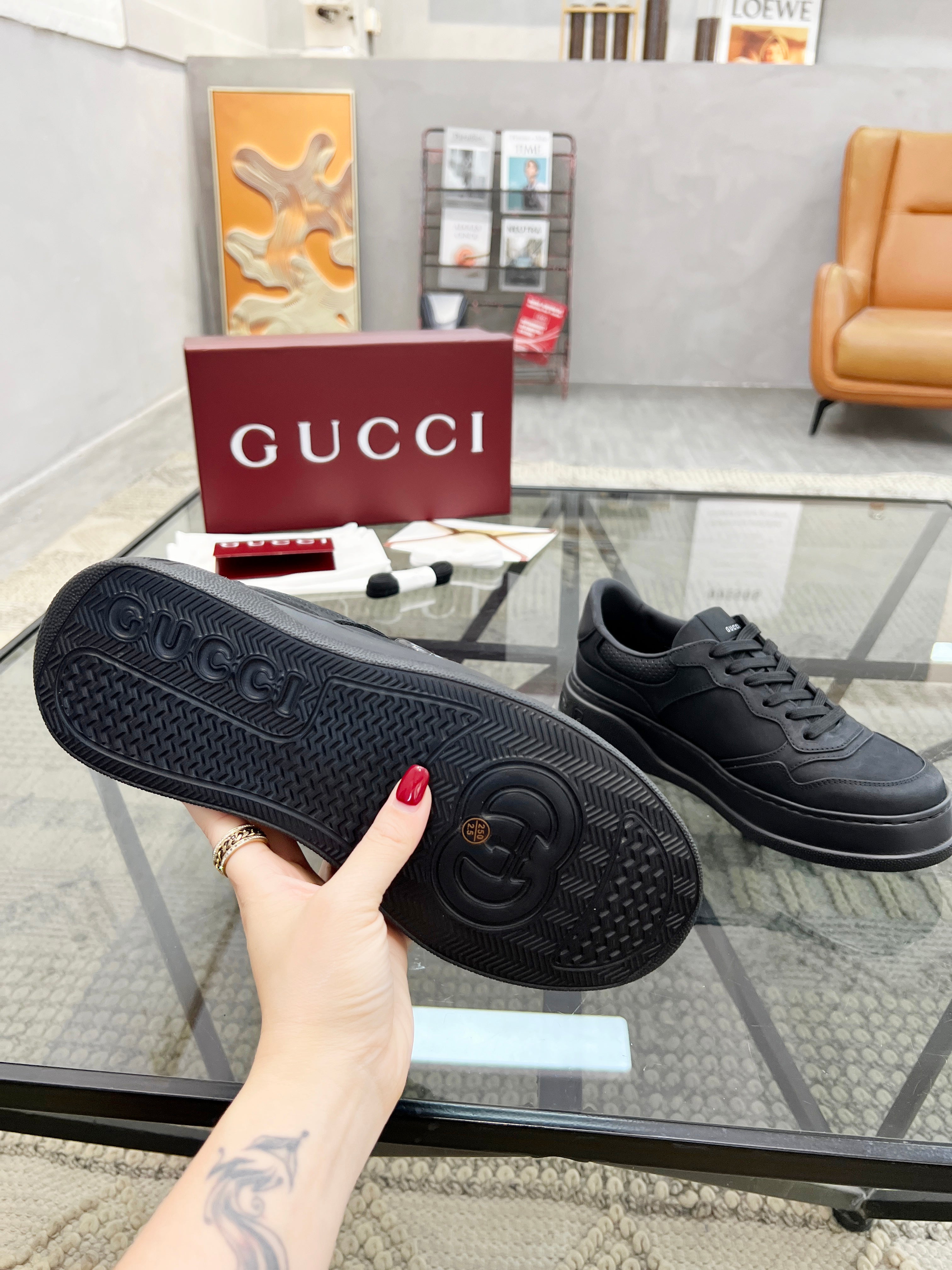 GG Men's Sneaker Black Cowhide 525914