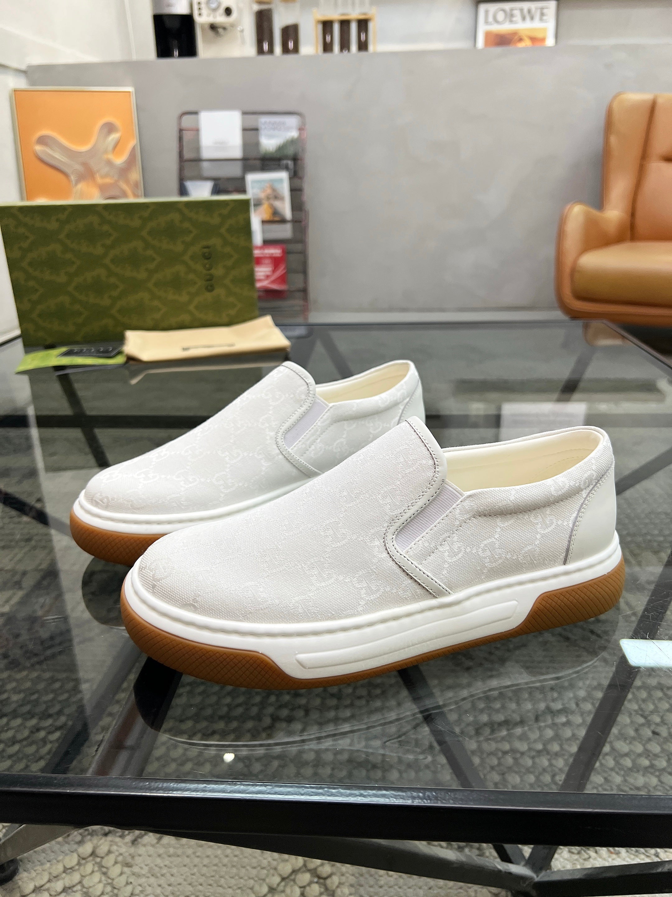 GG Men's Slip on Loafer White Printed Fabric 721530