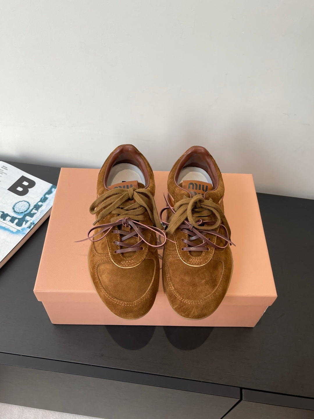 MiuMiu 25 sneaker brown suede  521965