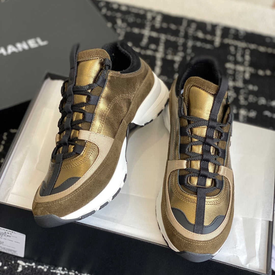 CC 25 Sneaker Gold Suede Sheepskin 352724