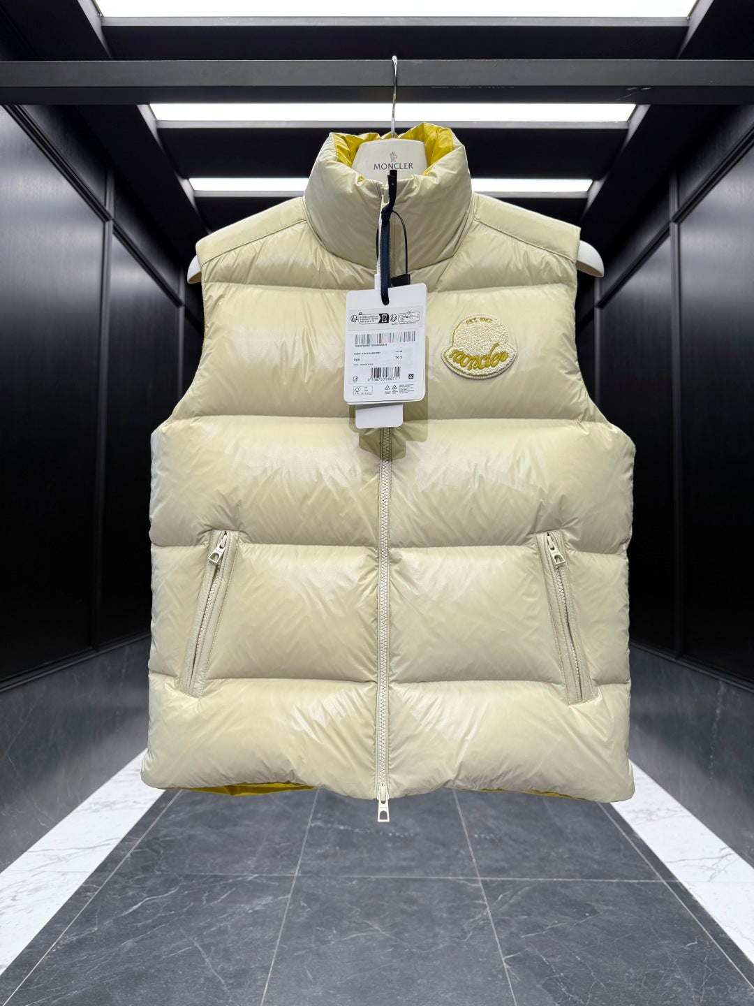 MC 2025 Vest Light Yellow Polyester