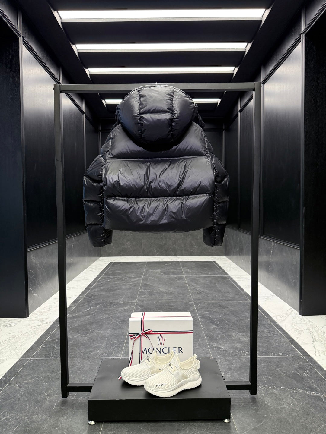 MC 2025 Short Down Jacket Black Polyester