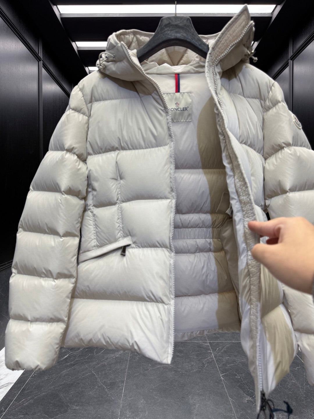 MC 25 Down Jacket  White Polyester 0020