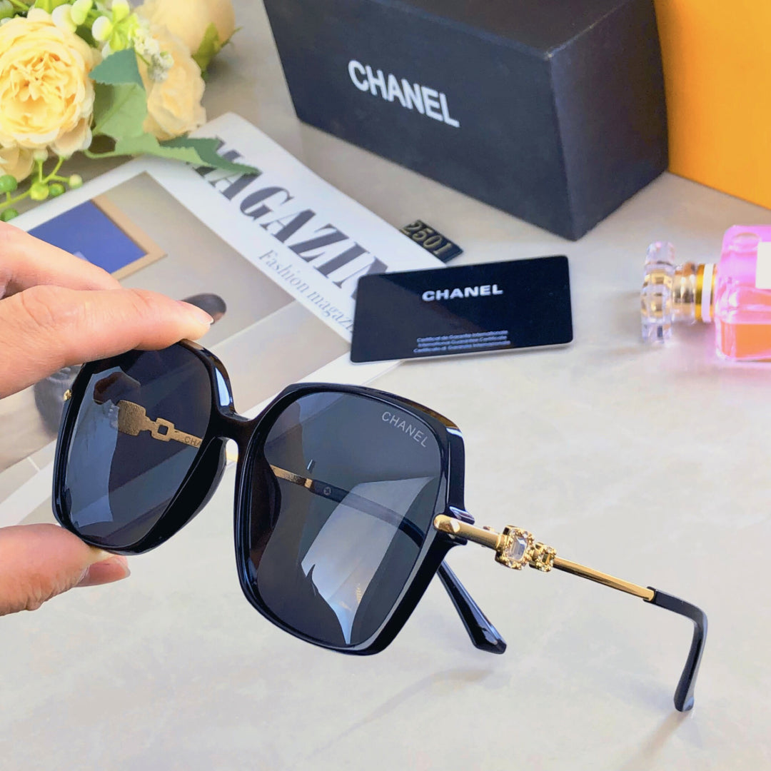Chanel Sunglasses 559565