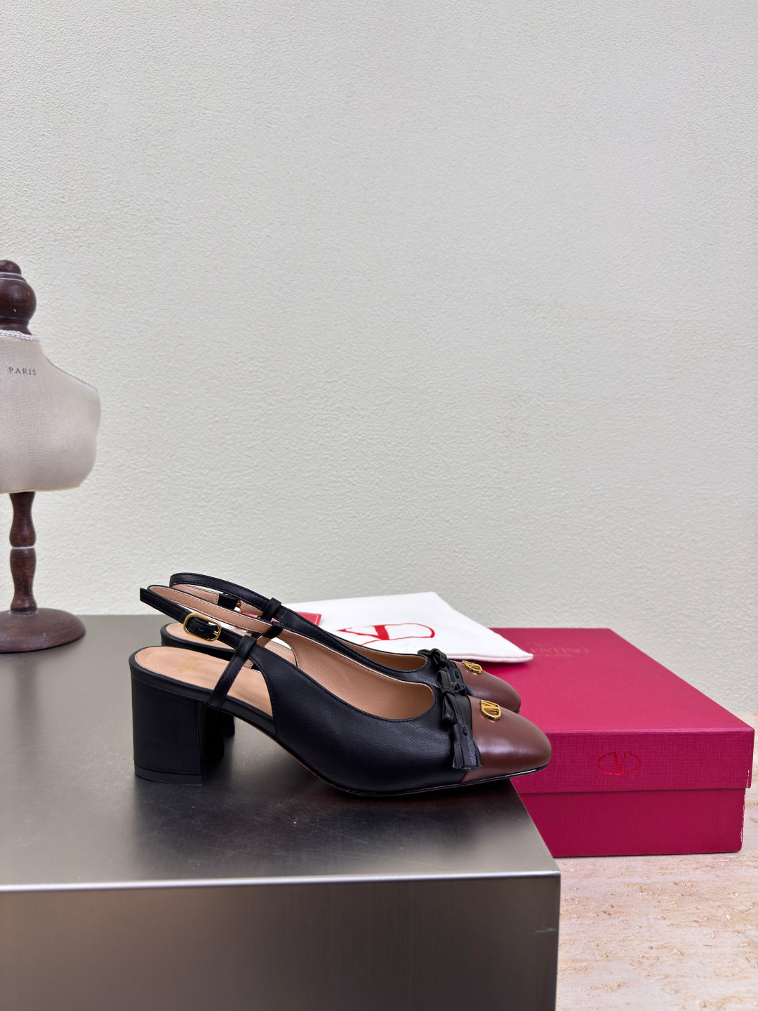 VT 25 Valet Du Roi Slingback Black Brown Calfskin