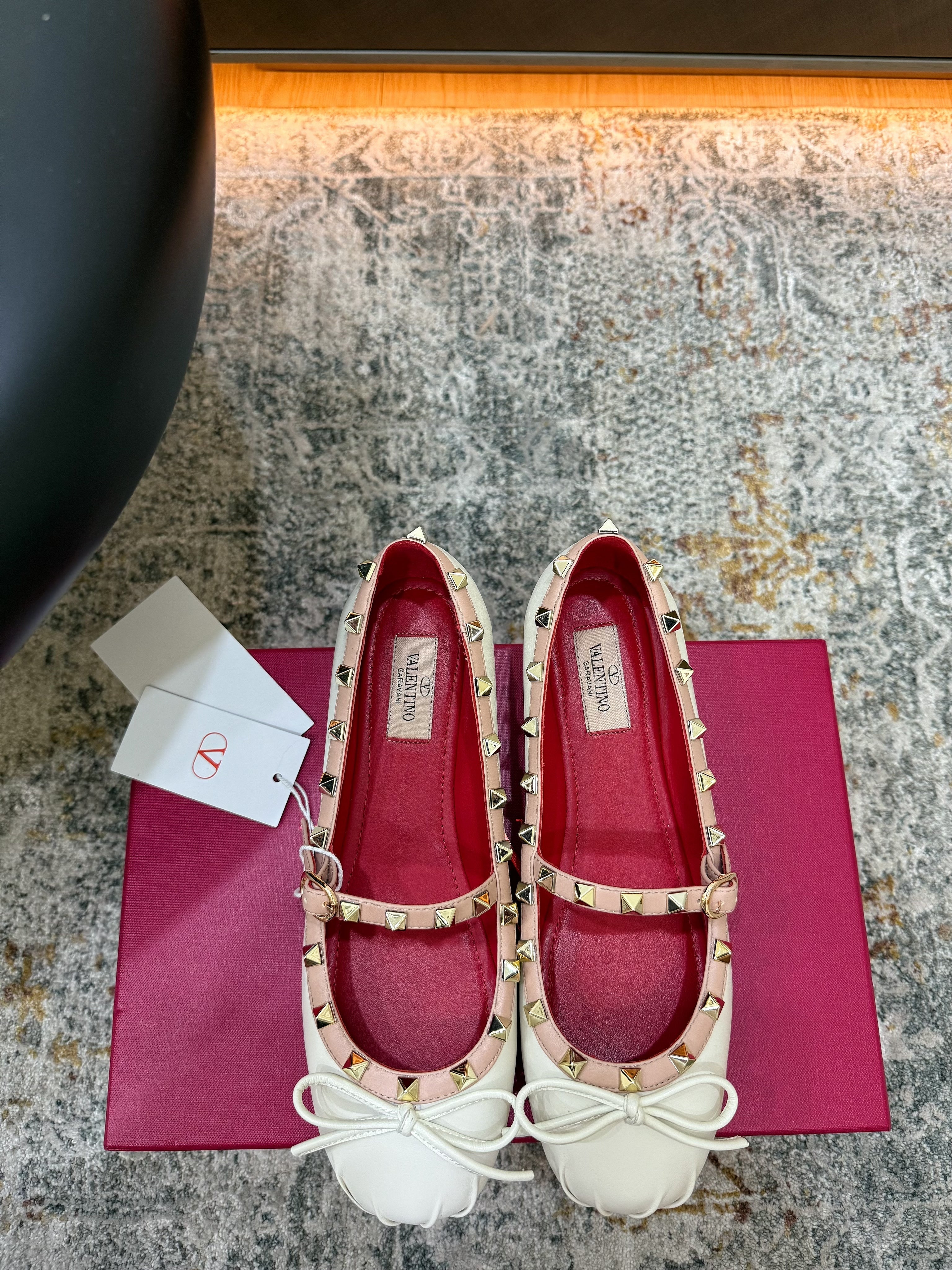 Valentino 2026 Rockstud Ballet Flat Patent Leather 881493