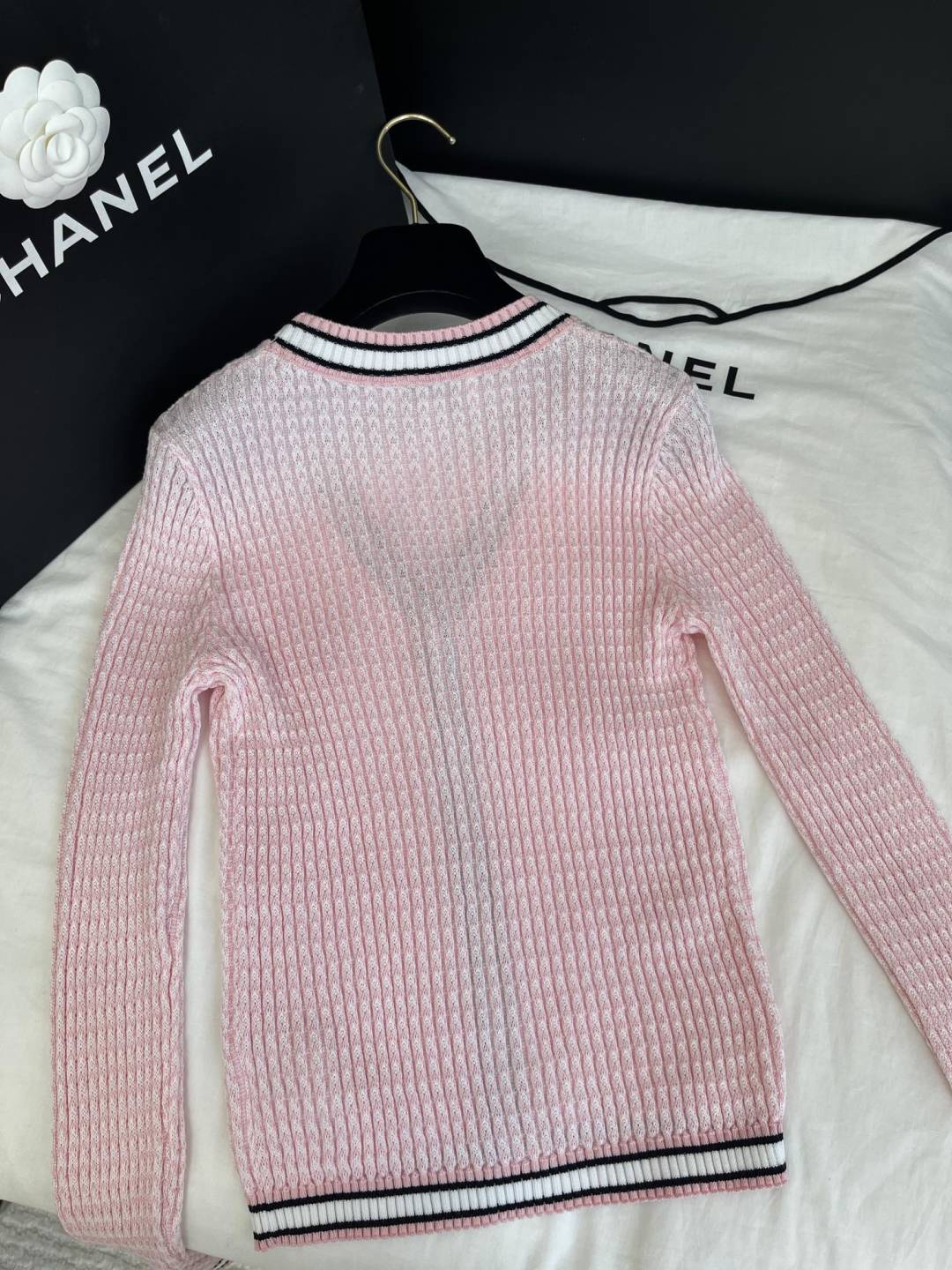 CC 25 V-neck Cardigan Wool Tencel Nylon