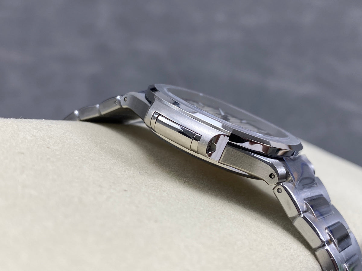 Patek Philippe Nautilus 35mm Black Gray Dial Sliver Case