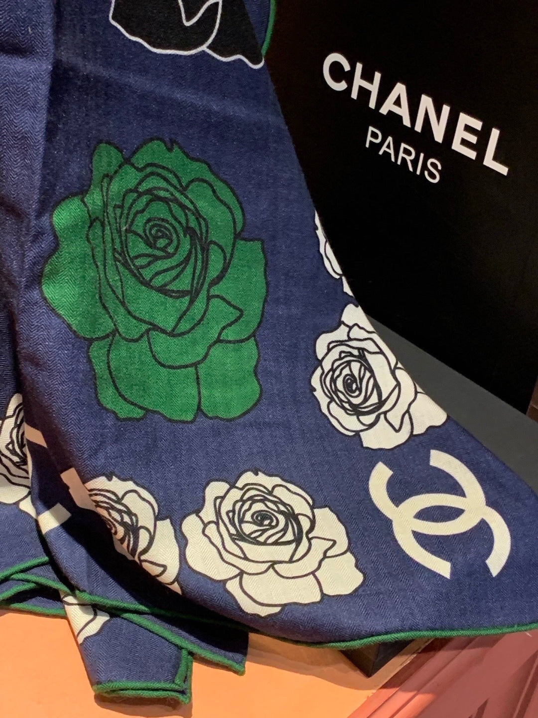 Chanel 2026 Camellia Pattern Scarf 140cm Colorful Cashmere 209427