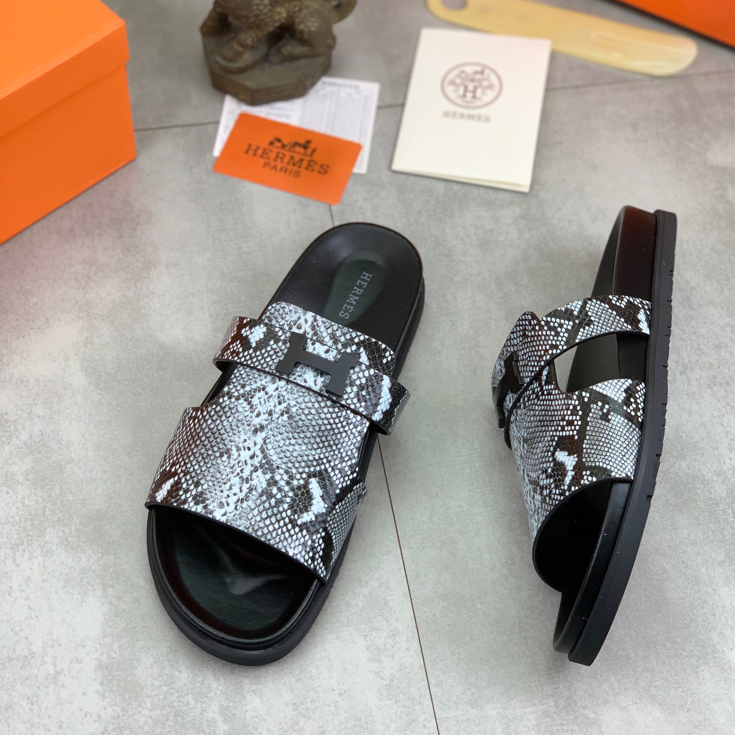 HM Men's Slide Black Cowhide 616260