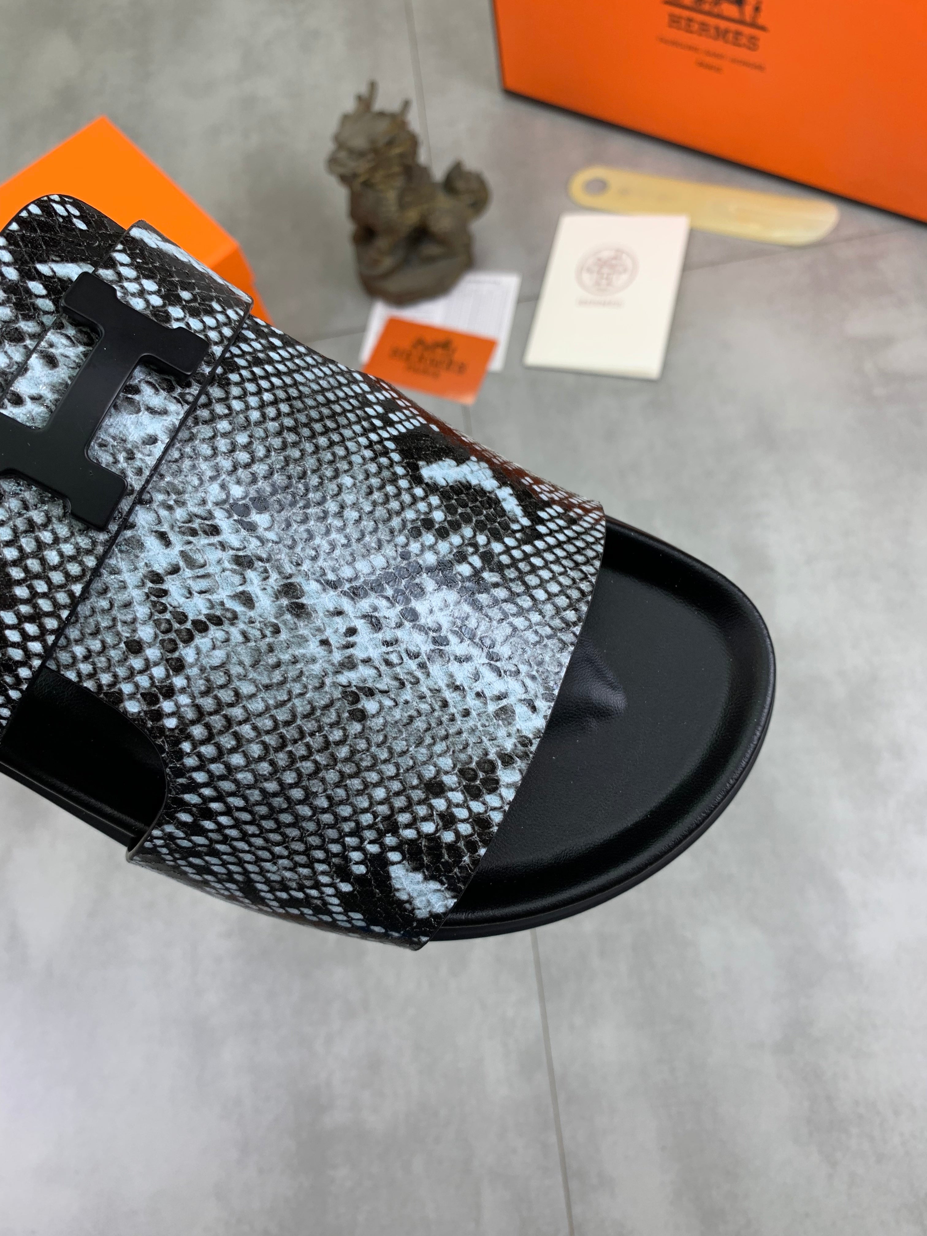 HM Men's Slide Black Cowhide 616260