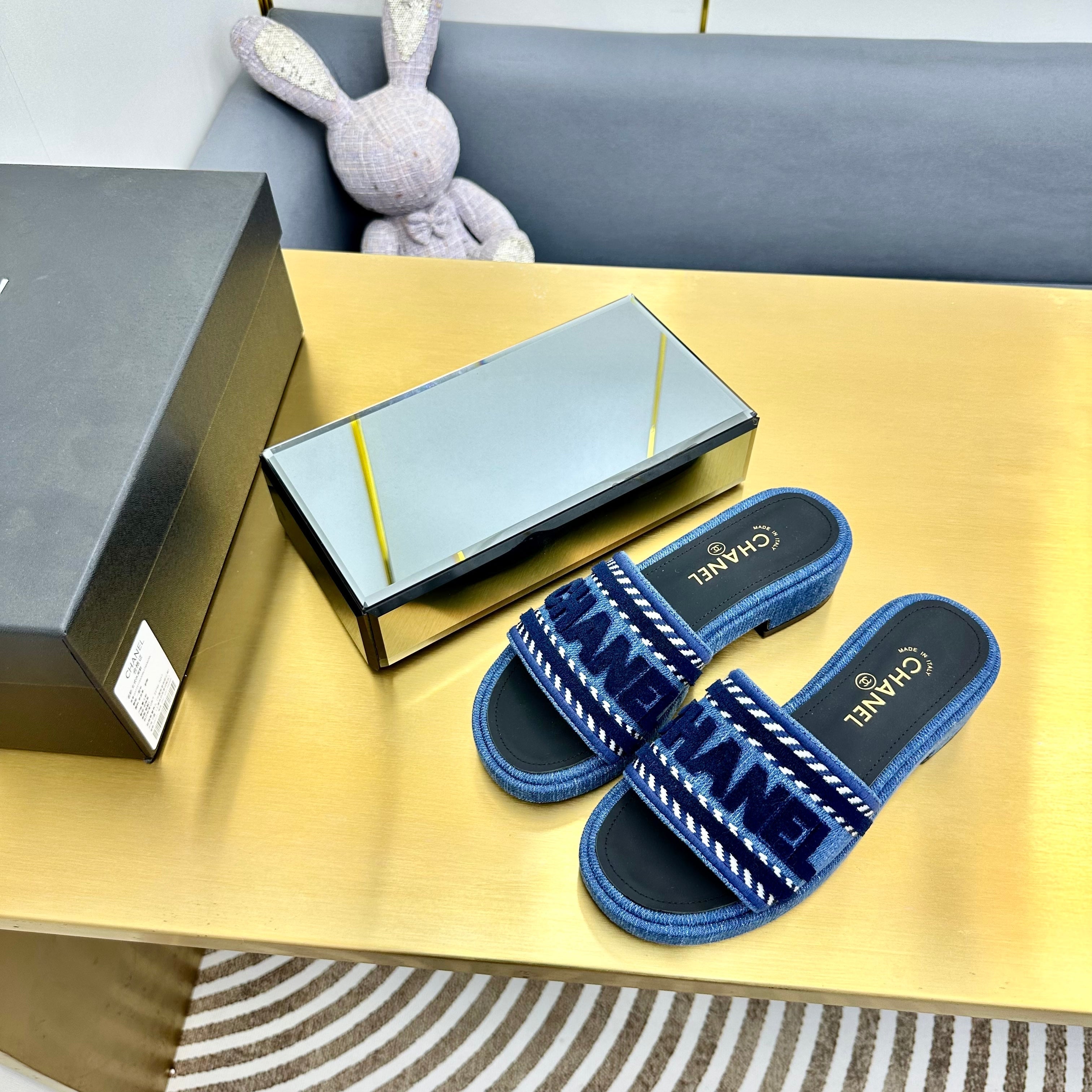 CC25 Denim Slippers Blue Sheepskin 297656