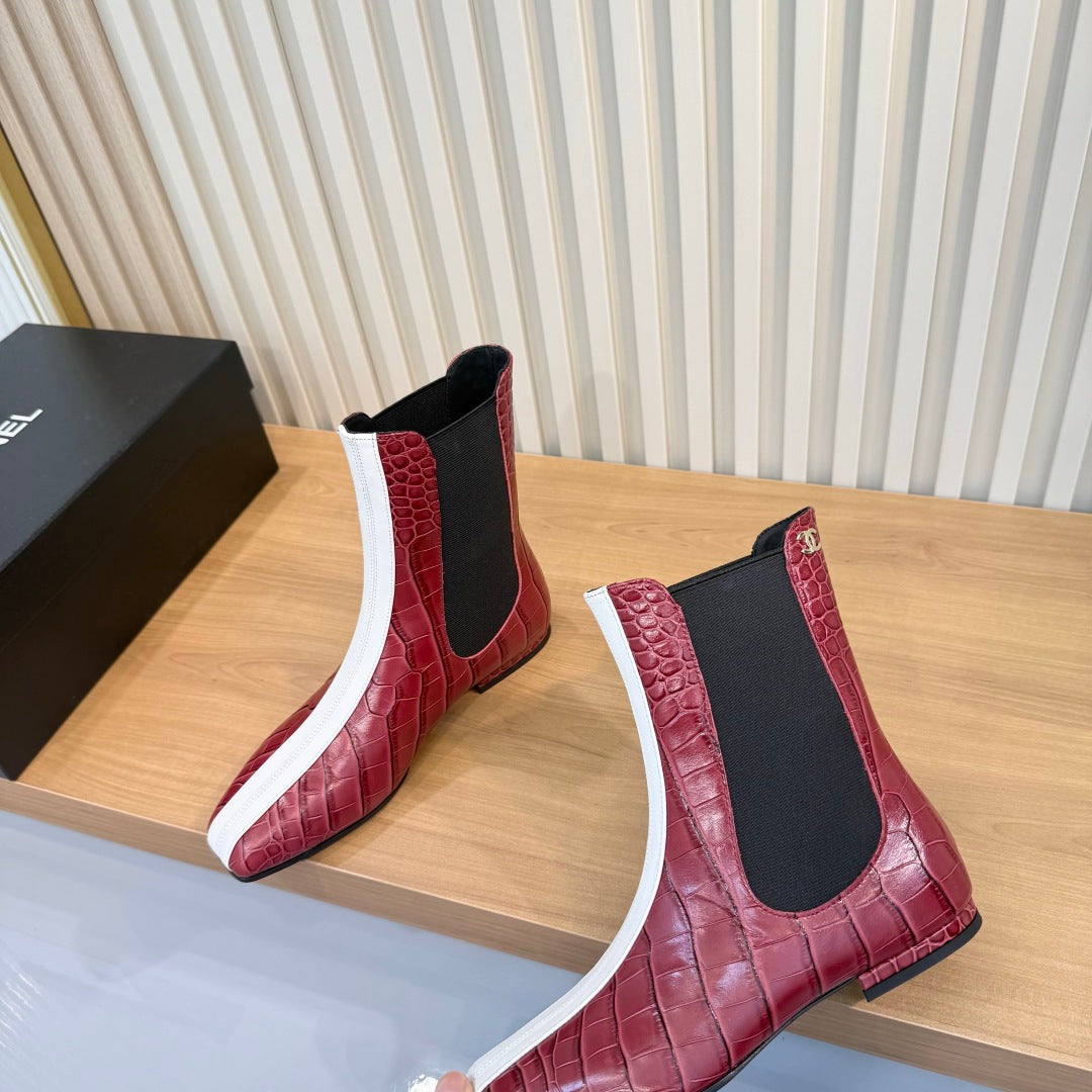 Chanel 2026 Chelsea Boots Calfskin 986912