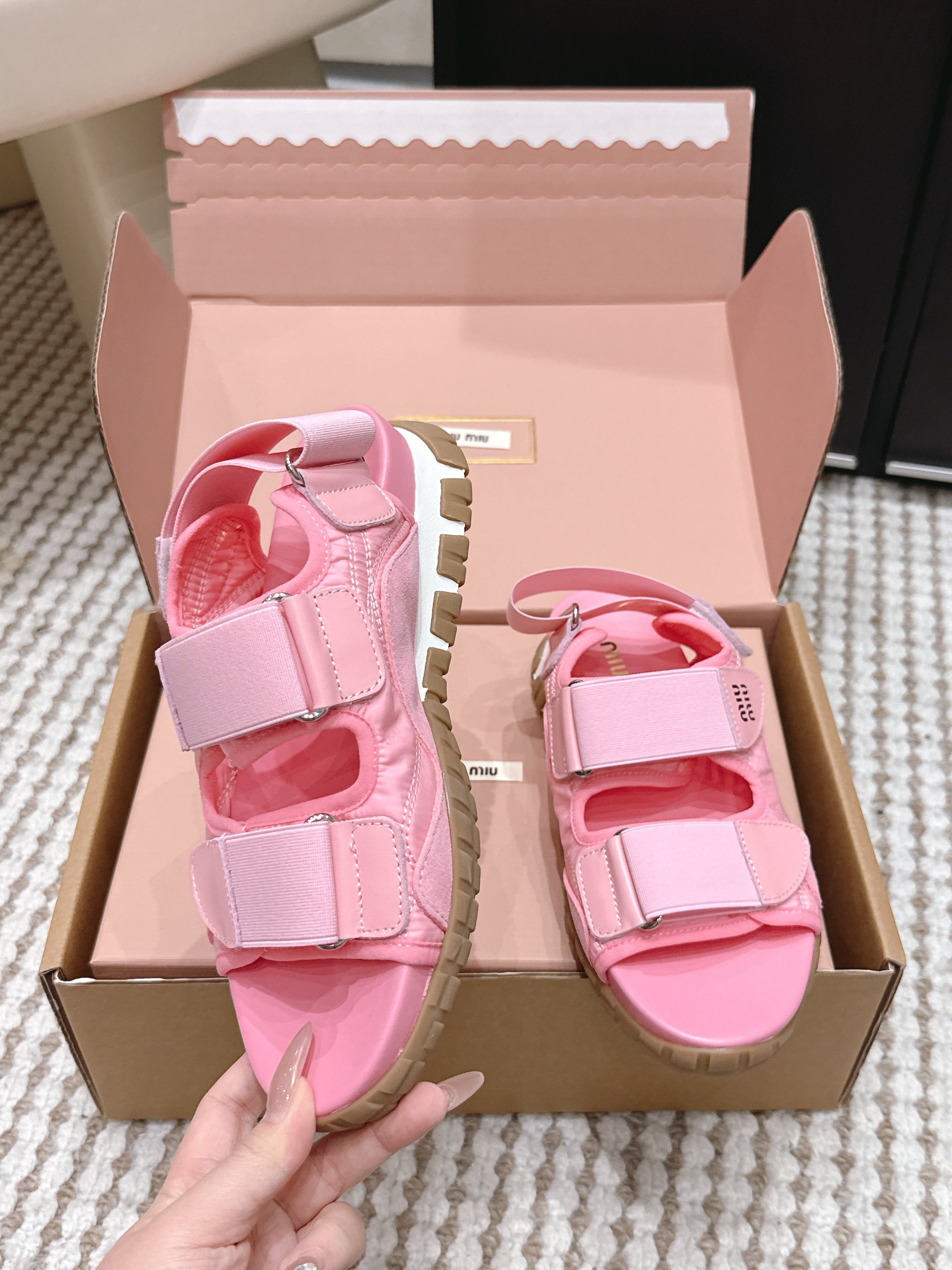 MIU 26 Platform Sandals Pink Leather 632333